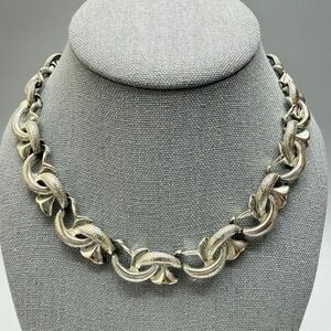 Coro Vintage Silver Tone Choker Necklace 15" MCM Textured Scroll Link Statement